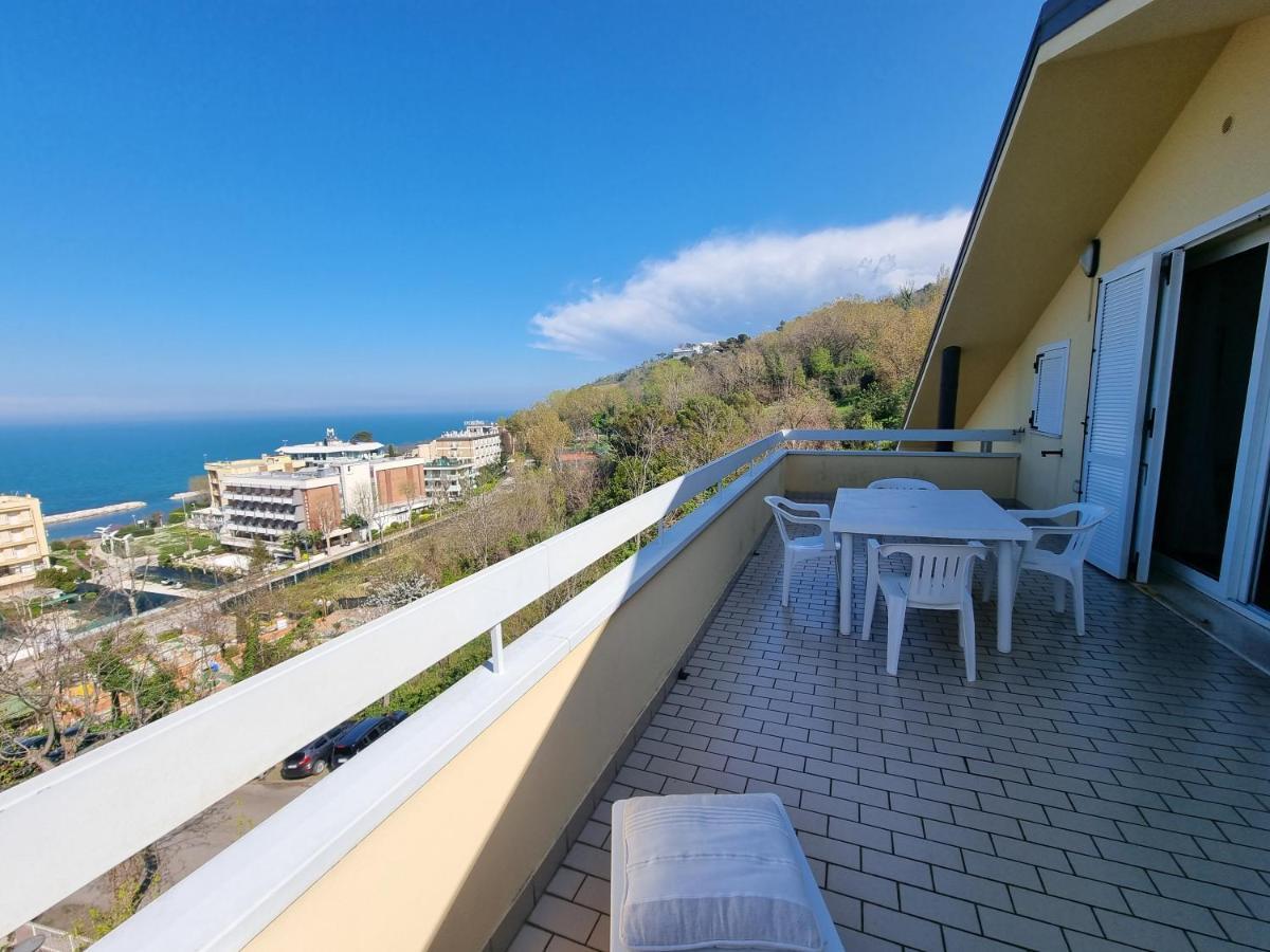 Residence Azzurro Gabicce Mare Zewnętrze zdjęcie