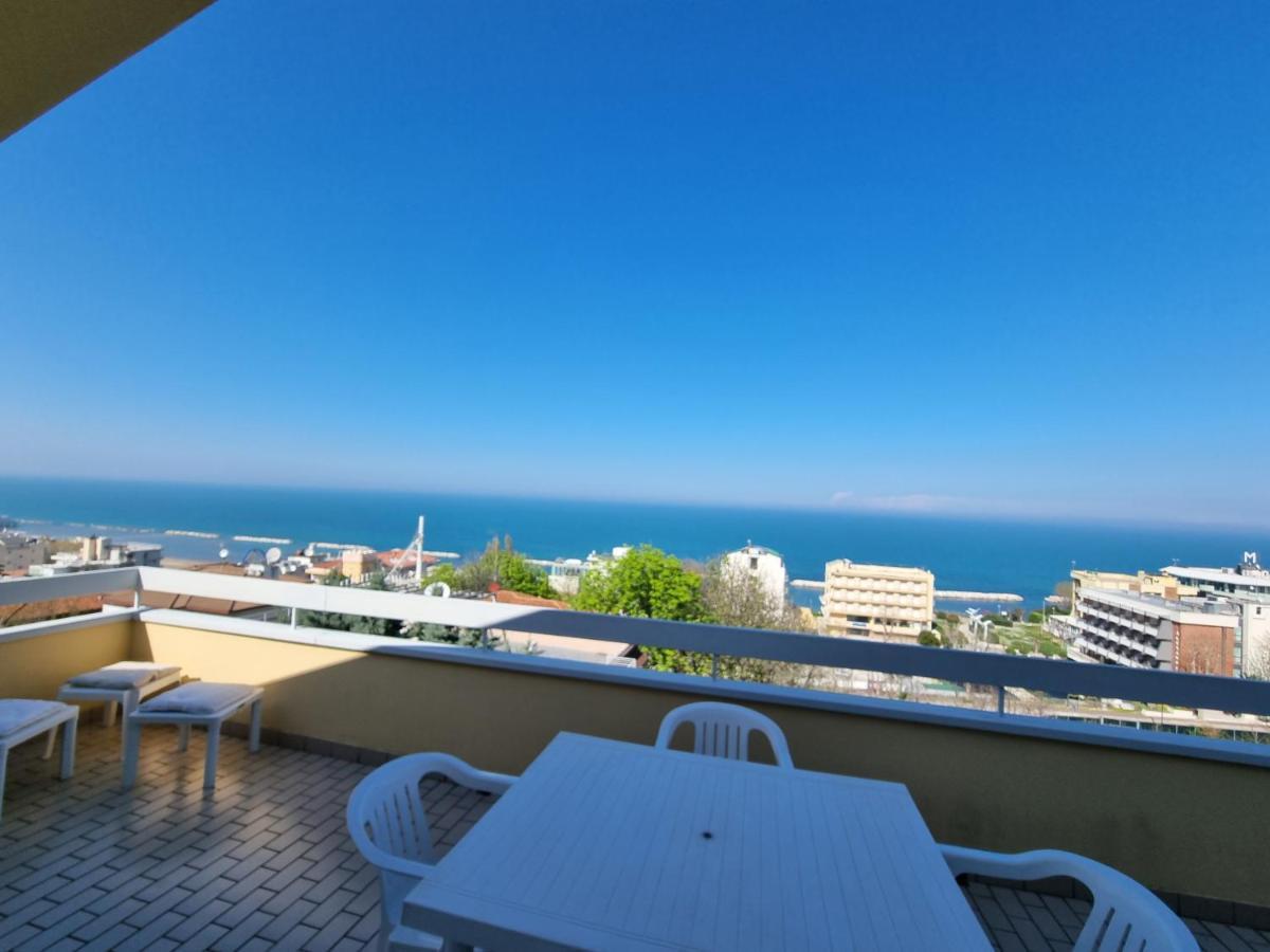 Residence Azzurro Gabicce Mare Zewnętrze zdjęcie